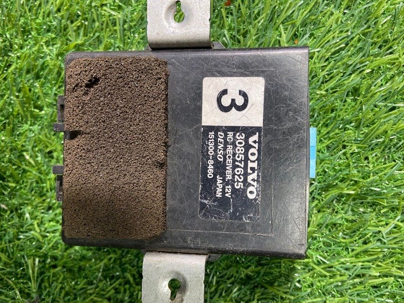 Receiver Remote control Part no: 30857625 for VOLVO 40 Series Model 1999 2000