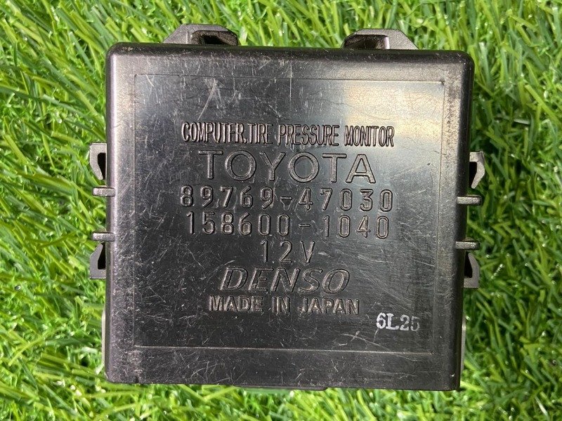 COMPUTER TYPE PRESSURE MONITER Part no: 89769-47030 for TOYOTA PRIUS, PRIUS PLUG-IN ZVW30, ZVW35 