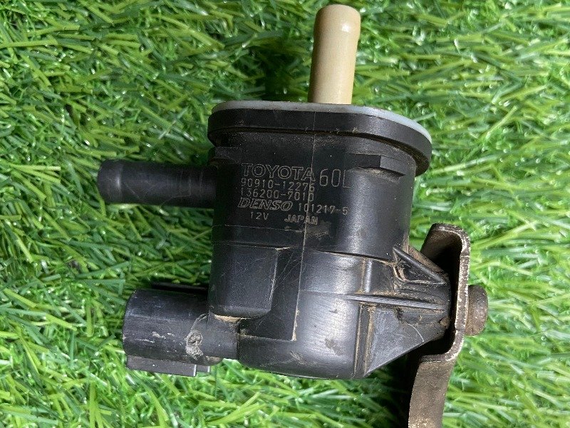 VALVE, DUTY VACUUM SWITCHING, Part No: 90910-12276 for Multi Engines of Toyota.