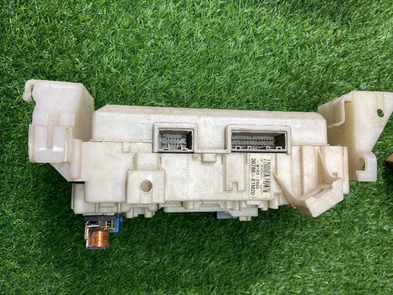 Fuse Box , Part No: 36780-81M20 For SUZUKI SPACIA custom DBA-MK32S3 Model: 2013
